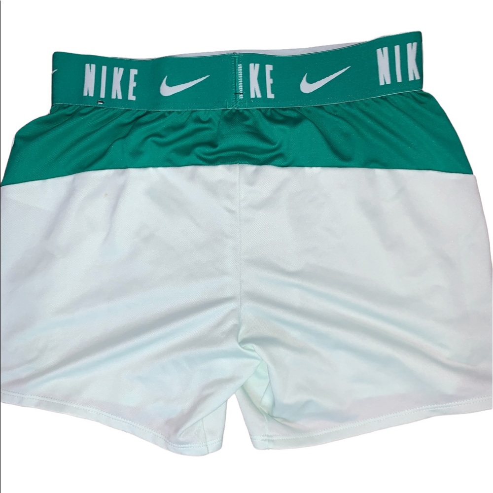 Nike DRI-FIT shorts - Picture 5 of 8